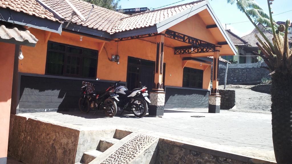 Sedulur Homestay Бромо Экстерьер фото