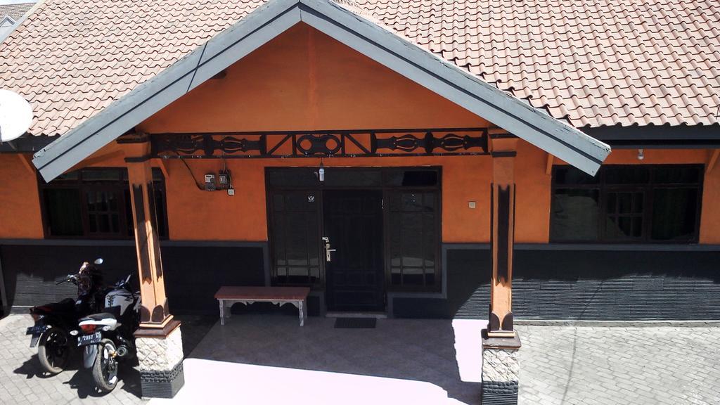 Sedulur Homestay Бромо Экстерьер фото
